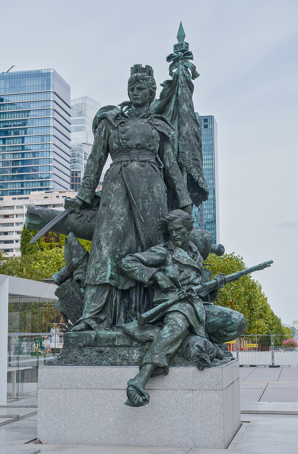 Groupe en bronze La Défense de Paris de Louis-Ernest Barrias