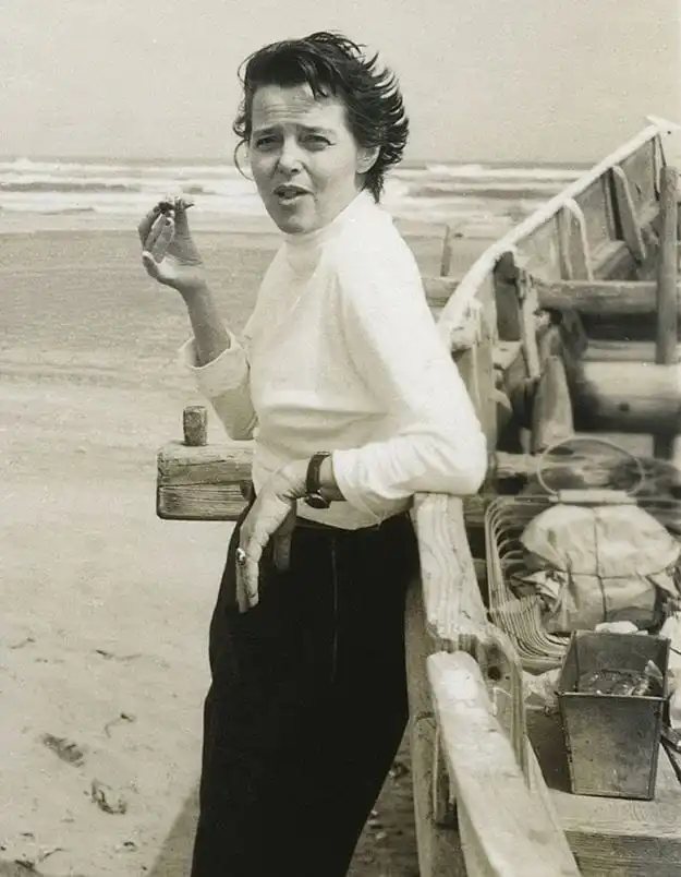 Portrait de Charlotte Perriand au Japon en 1956