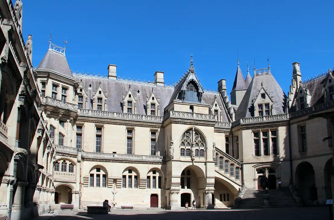 La cour d’honneur